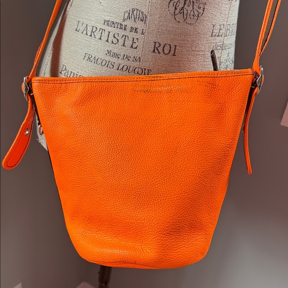 Coach vintage  neon orange duffle mini bucket feed bag crossbody (flaws) w/COA - Picture 3 of 16